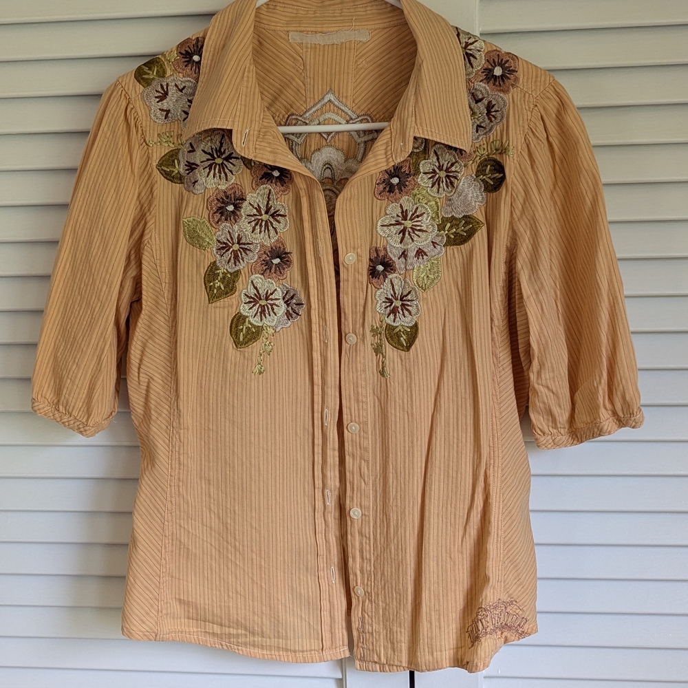 3J Workshop Johnny Was Apricot Floral Embroidered Blouse Medium